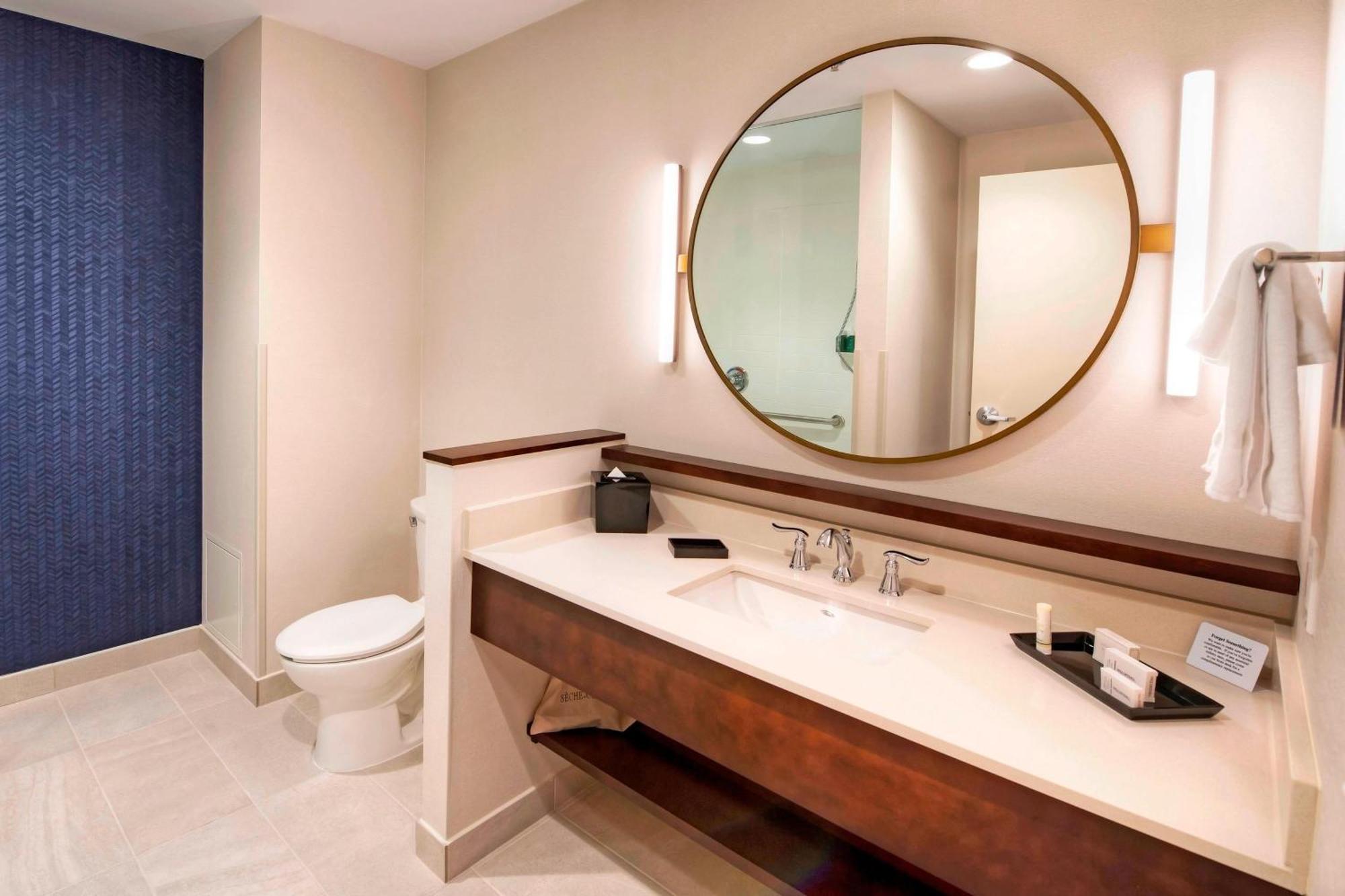 Fairfield Inn & Suites By Marriott Ottawa Airport Экстерьер фото