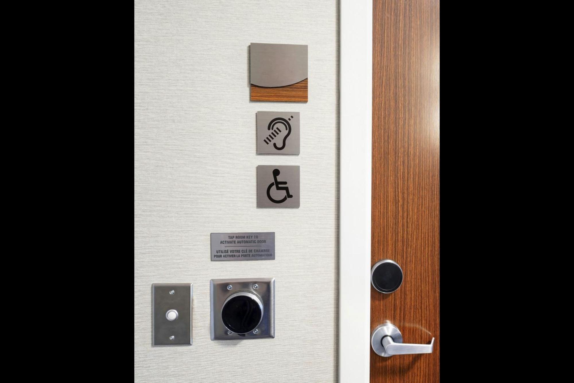 Fairfield Inn & Suites By Marriott Ottawa Airport Экстерьер фото